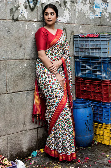 How to Identify a Original Patola Saree