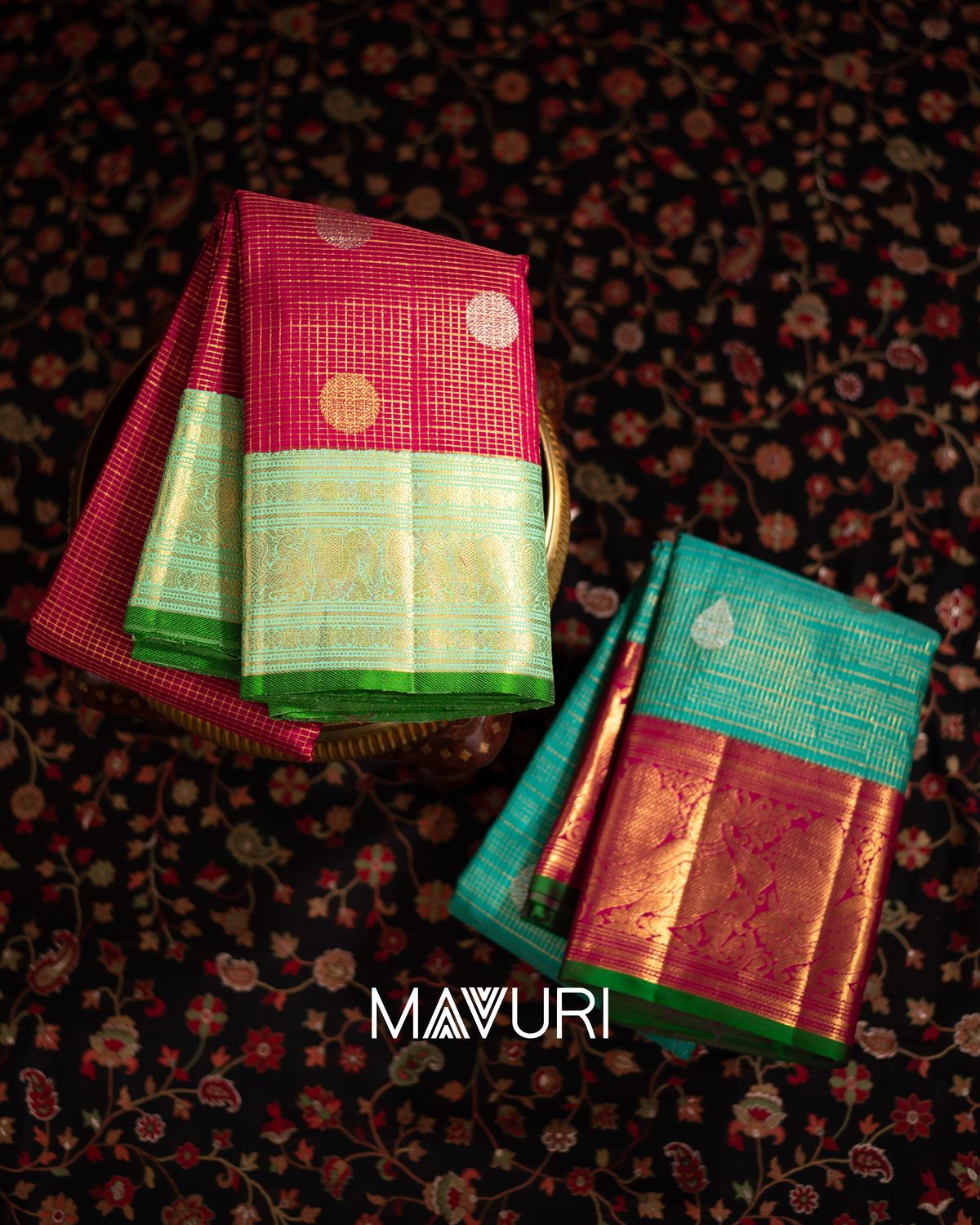 Online vs In-Store Saree Shopping: Which One Is Right for You