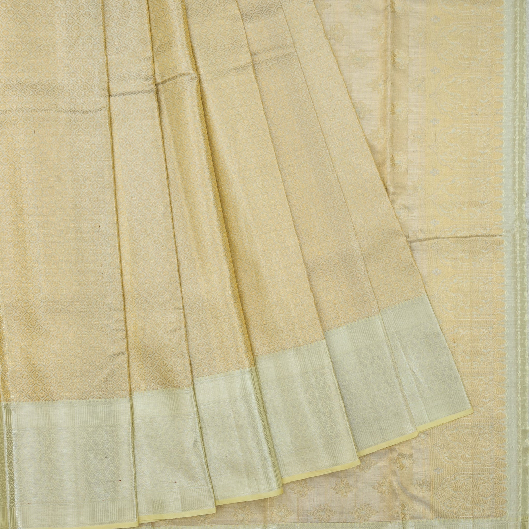 Cream And Silver Kanchipuram Silk Saree