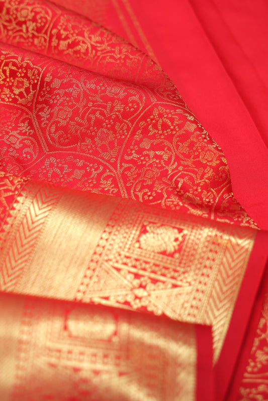 Red Kanchipuram Silk Saree with All Over Leaf Jaal Design