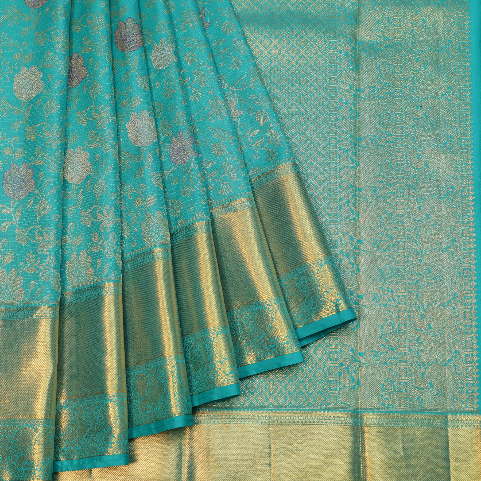 Sea Green Kanchipuram Silk with Simham & Mayil Motifs Pallu