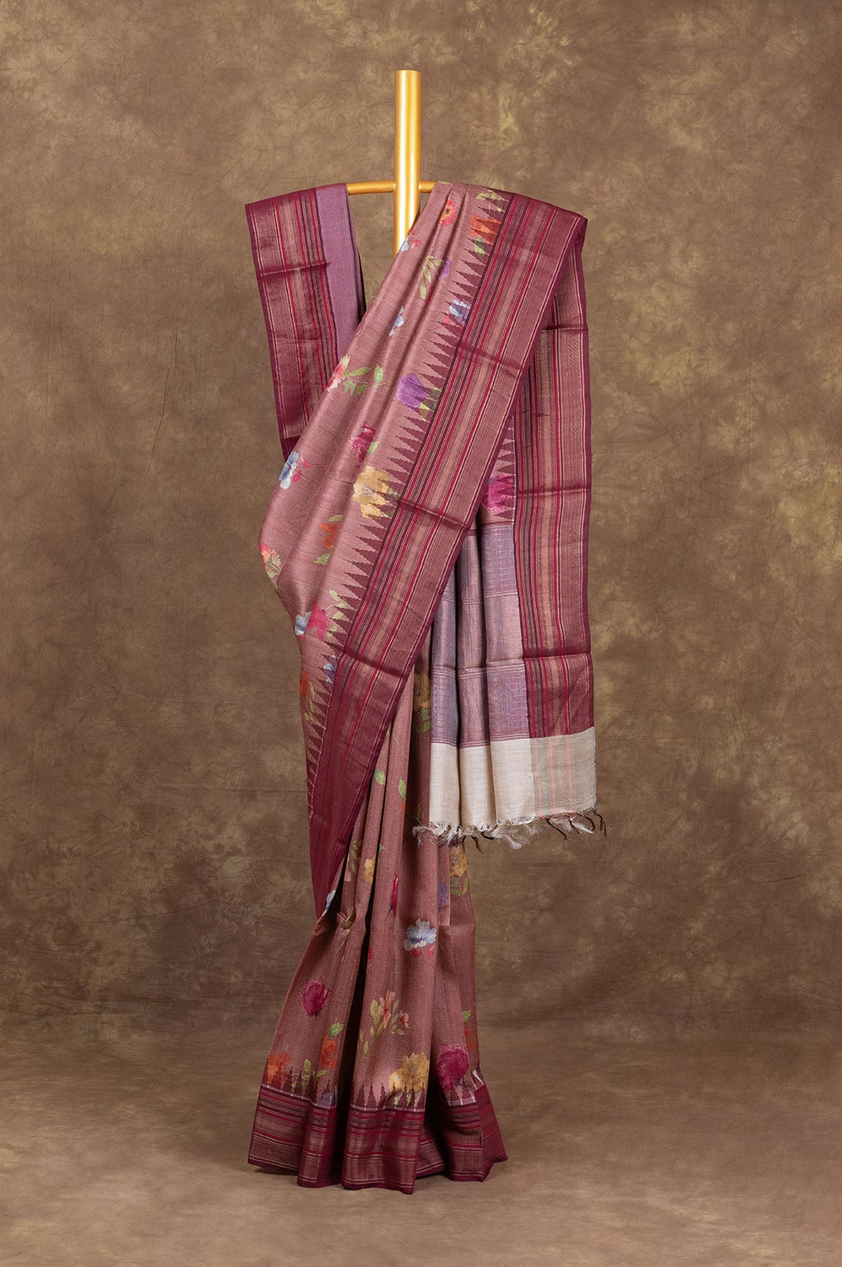 Onion Pink Colour Wedding Saree 2024 | metodolazaro.com