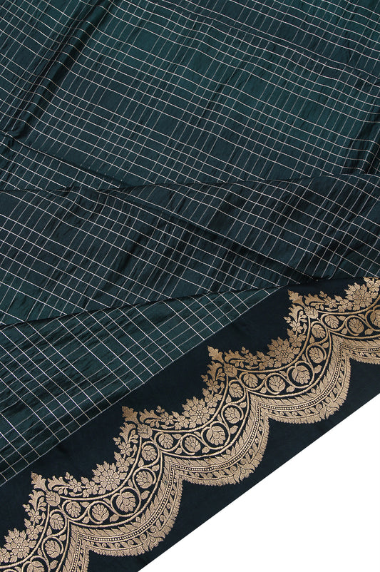 Peacock Green with Floral Creeper Pallu