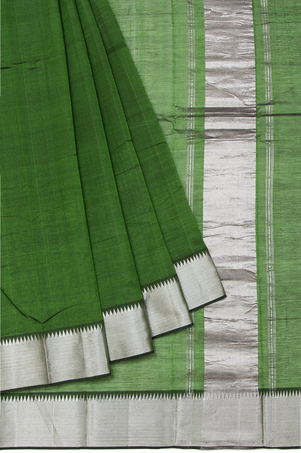 Green Mangalagiri Silk Saree with  Silver Zari Pallu