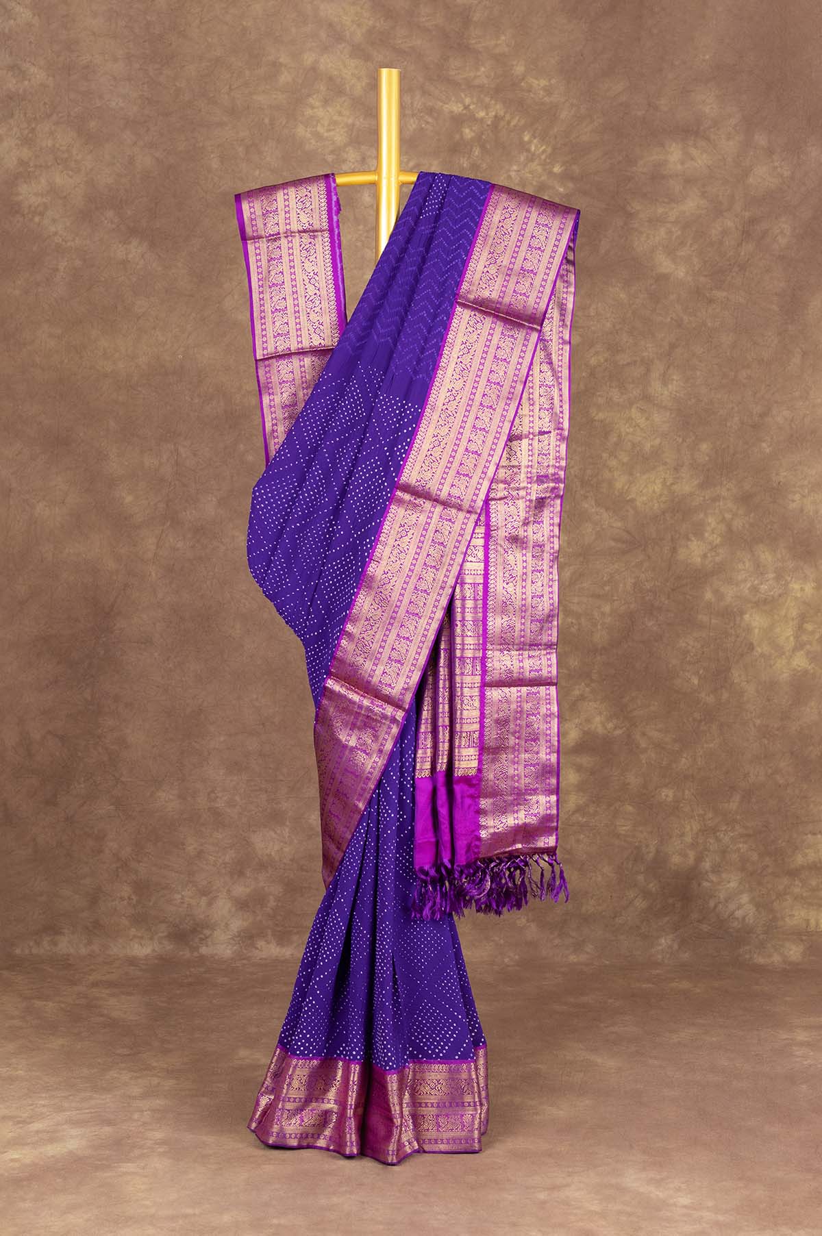 Violet Semi Dupiyana Silk Saree With Allover Solid With Kanchi Style Big  Border