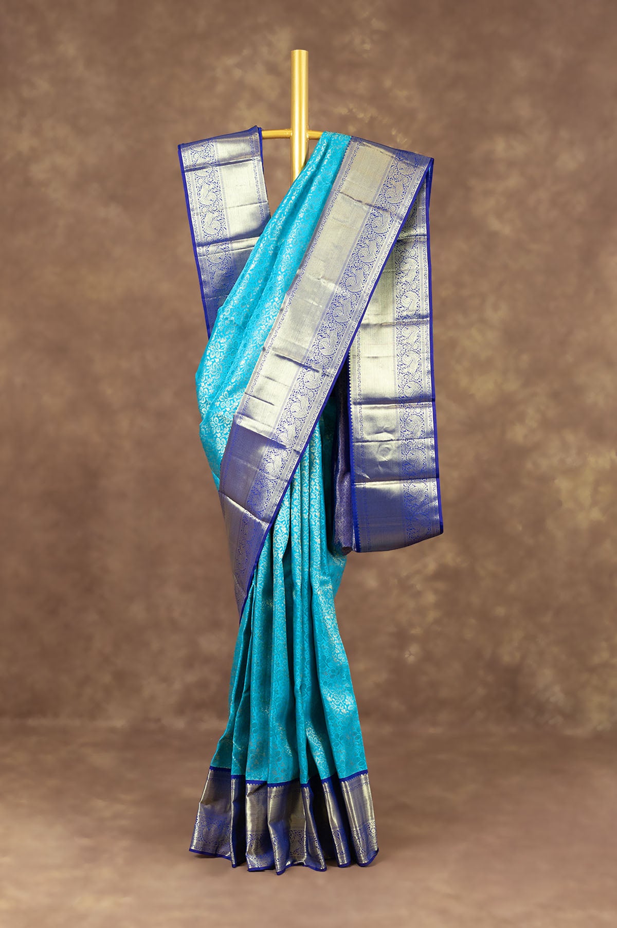 Patola Sarees - The Queen of Handmade Textiles – WeaverStory