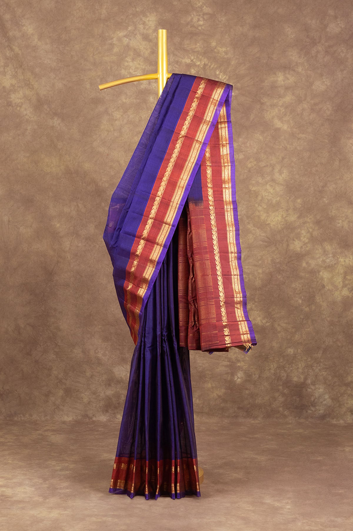 Violet Gadwal Silk Cotton Saree